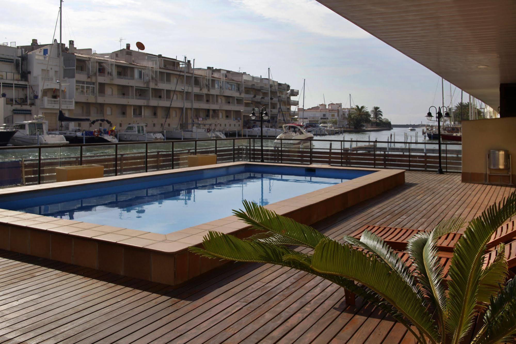 Pierre & Vacances Empuriabrava Eksteriør billede